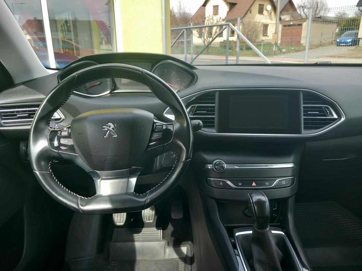 Peugeot 308 1,6HDi ACTIVE SERVISKA NAVI