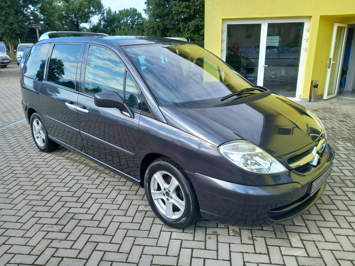 Citroën C8 2,0HDi 8 MÍST 2x KOLA SERVISKA