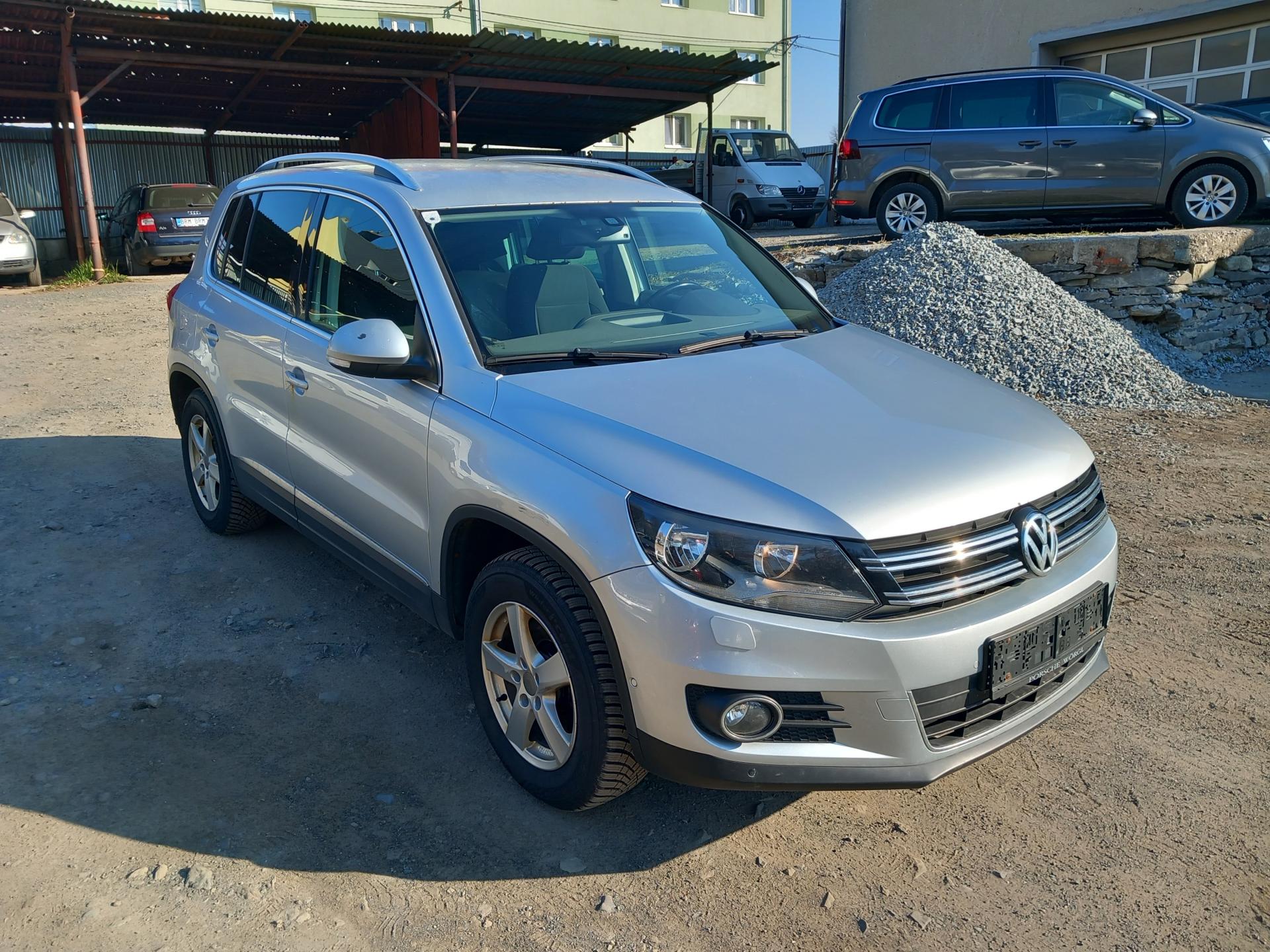 Volkswagen Tiguan 2,0TDi 4x4 SERVISKA 2x KOLA
